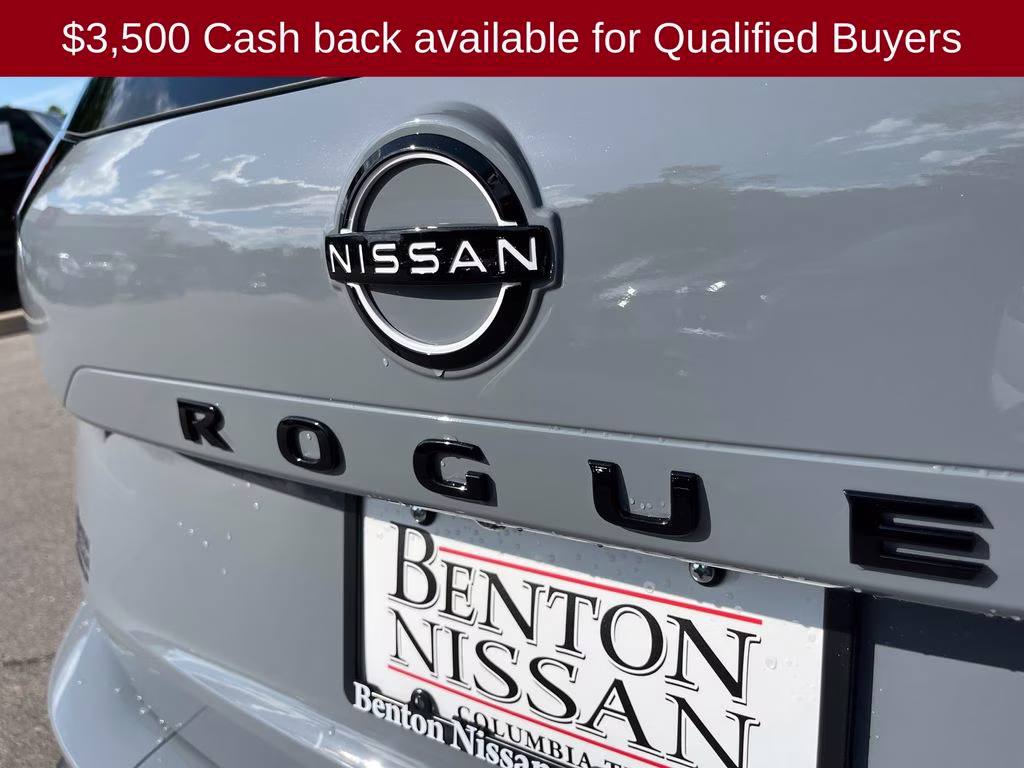 2026 Boulder Gray Pearl Nissan Rogue Dark Armor FWD SUV