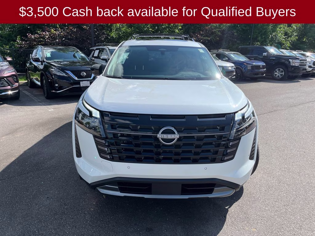 2026 Everest White Pearl Tricoat Nissan Pathfinder Platinum FWD SUV