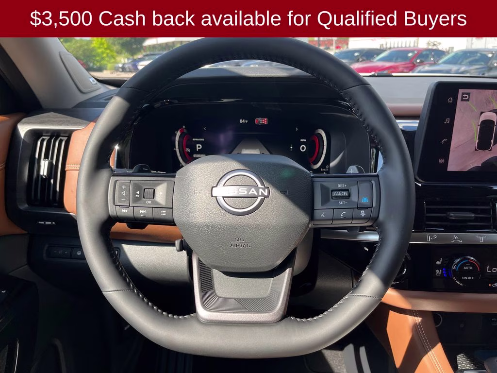 2026 Everest White Pearl Tricoat Nissan Pathfinder Platinum FWD SUV