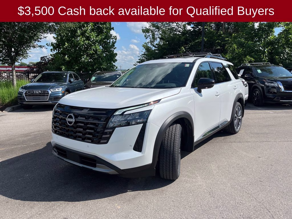 2026 Everest White Pearl Tricoat Nissan Pathfinder Platinum FWD SUV