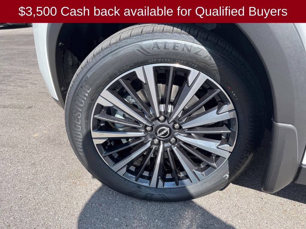 2026 Everest White Pearl Tricoat Nissan Pathfinder Platinum FWD SUV