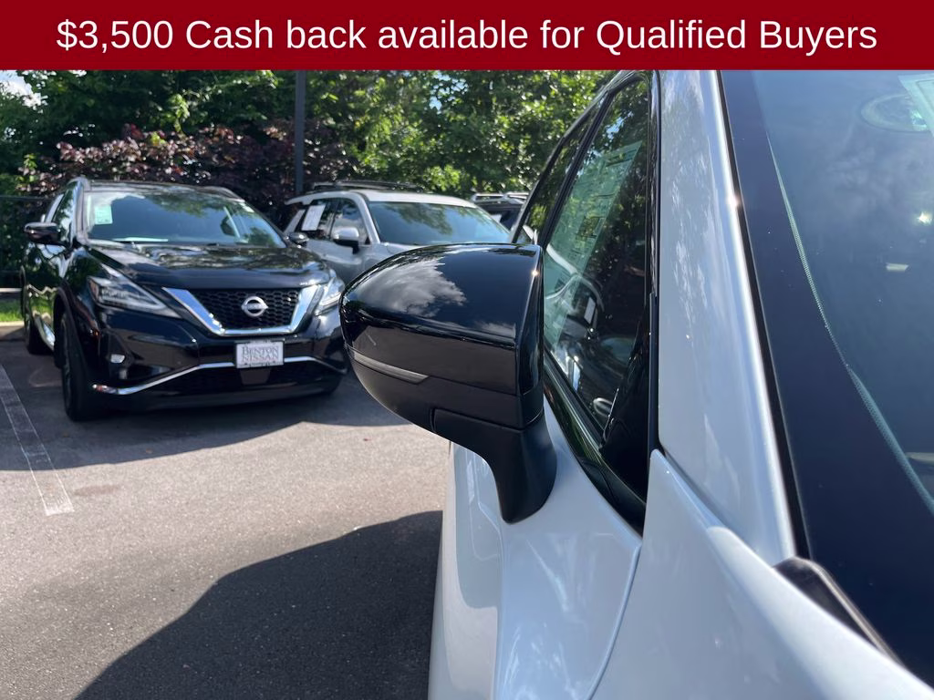 2026 Everest White Pearl Tricoat Nissan Pathfinder Platinum FWD SUV