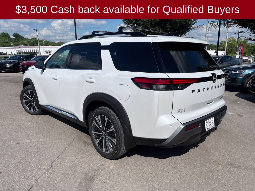 2026 Everest White Pearl Tricoat Nissan Pathfinder Platinum FWD SUV