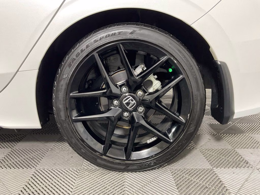2024 Platinum White Pearl Honda Civic Sport FWD Hatchback