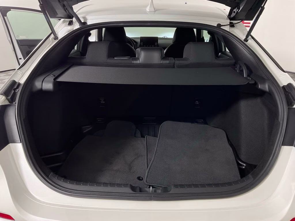 2024 Platinum White Pearl Honda Civic Sport FWD Hatchback
