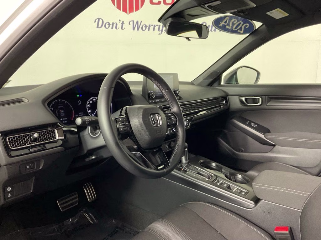2024 Platinum White Pearl Honda Civic Sport FWD Hatchback