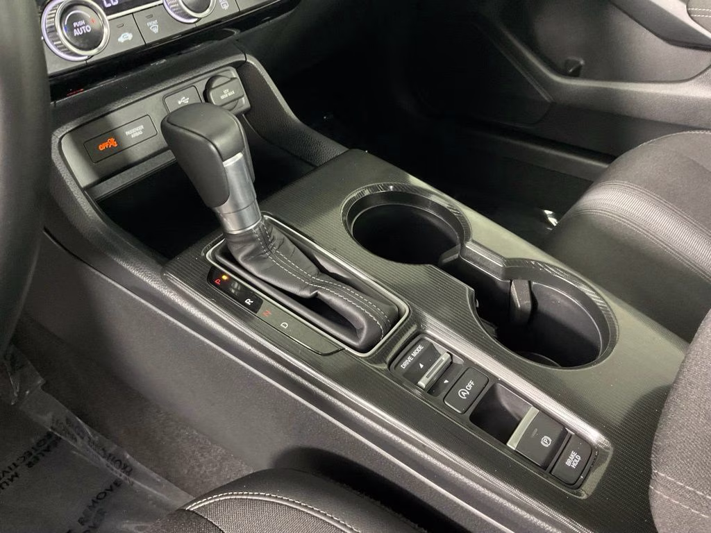 2024 Platinum White Pearl Honda Civic Sport FWD Hatchback