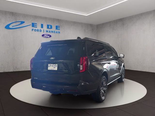 2027 Dark Matter Gray Metallic Ford Expedition Max Platinum 4X4 SUV