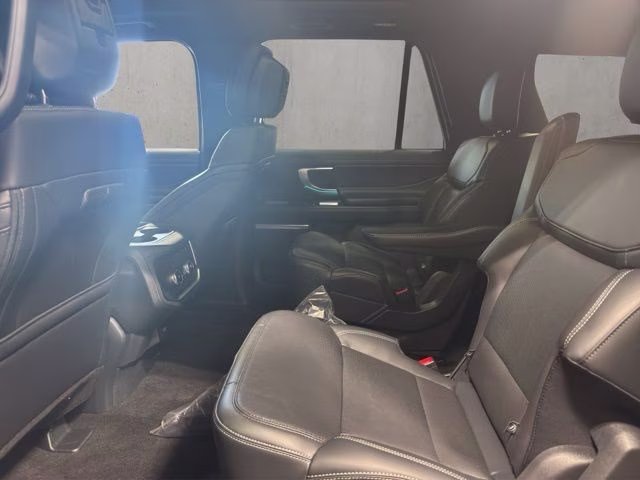 2027 Dark Matter Gray Metallic Ford Expedition Max Platinum 4X4 SUV