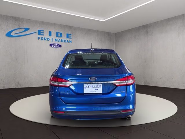 2017 Lightning Blue Ford Fusion SE FWD Sedan