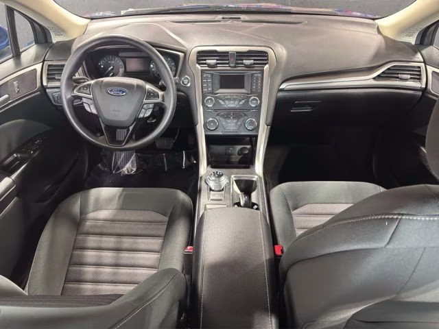 2017 Lightning Blue Ford Fusion SE FWD Sedan