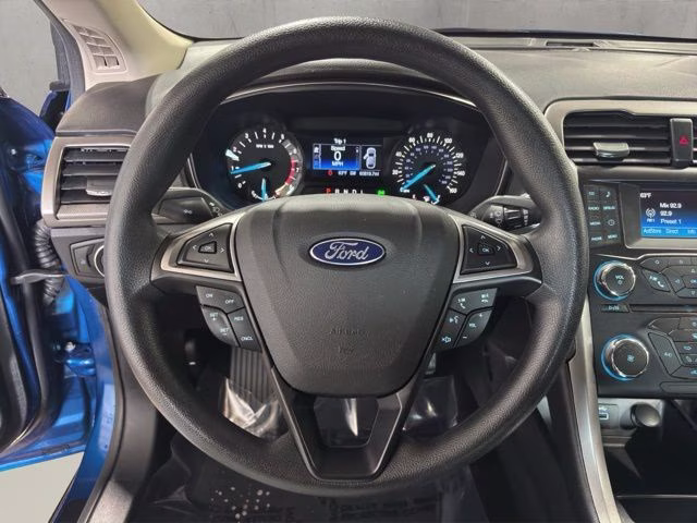 2017 Lightning Blue Ford Fusion SE FWD Sedan