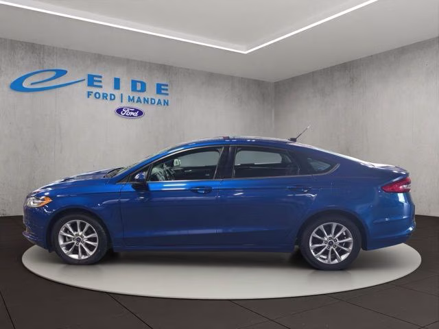 2017 Lightning Blue Ford Fusion SE FWD Sedan