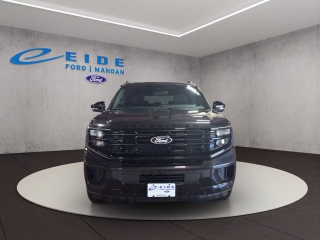 2027 Dark Matter Gray Metallic Ford Expedition Max Platinum 4X4 SUV