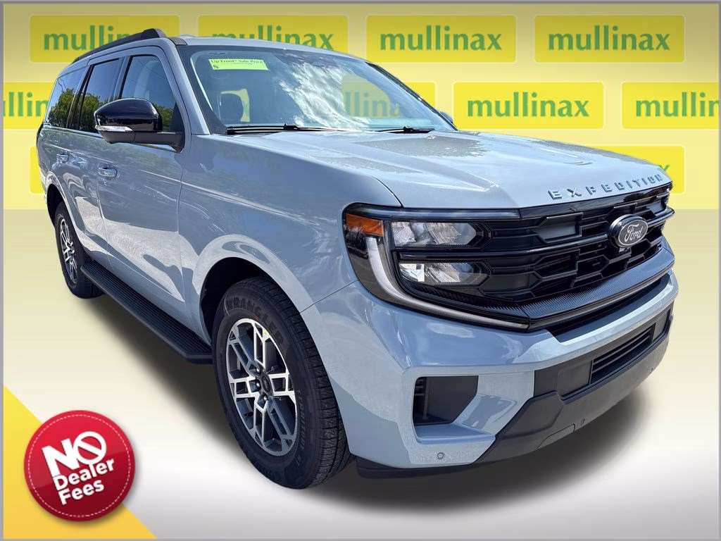 2026 Glacier Gray Met Tri-Coat Ford Expedition Active RWD SUV