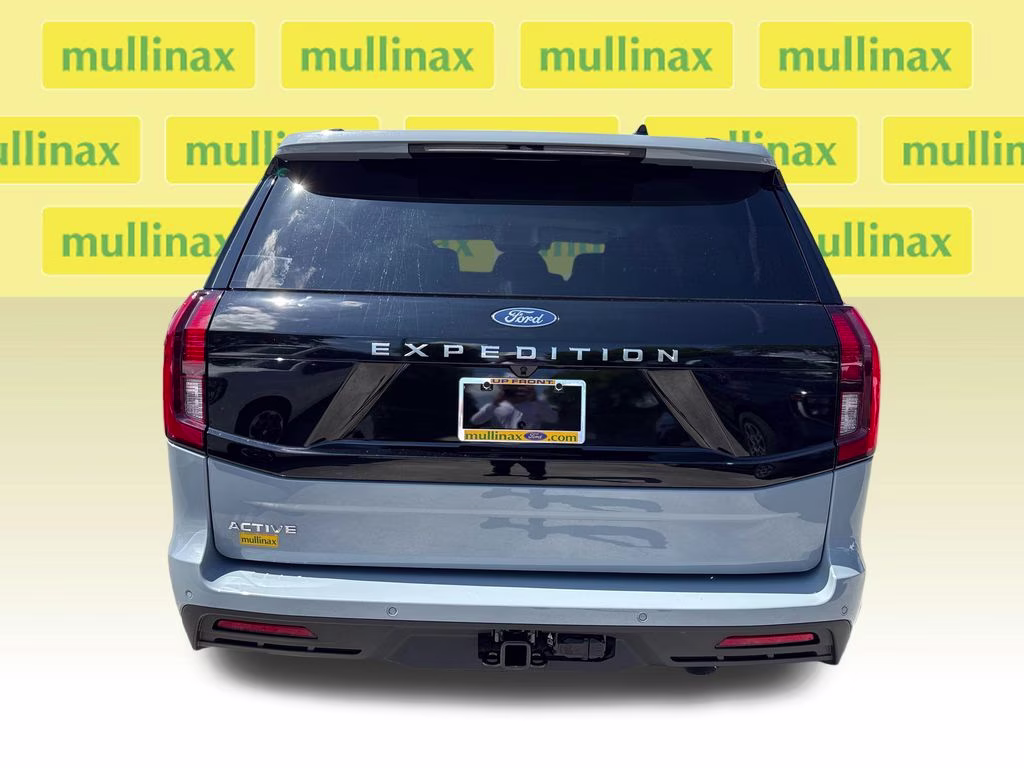 2026 Glacier Gray Met Tri-Coat Ford Expedition Active RWD SUV