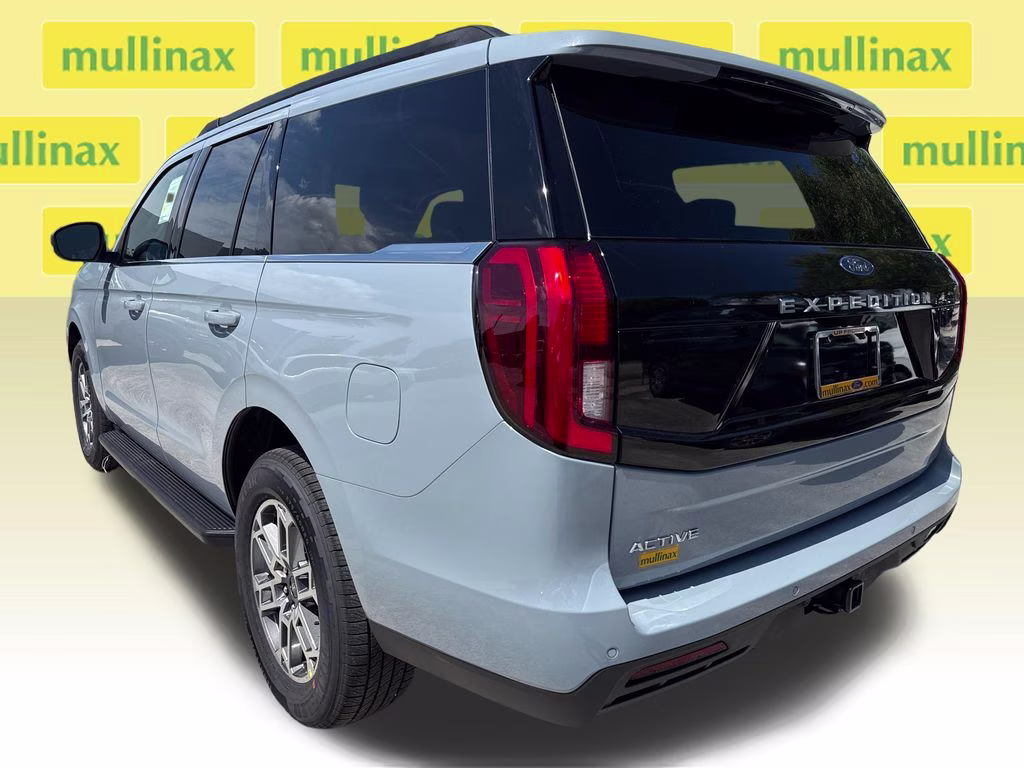 2026 Glacier Gray Met Tri-Coat Ford Expedition Active RWD SUV