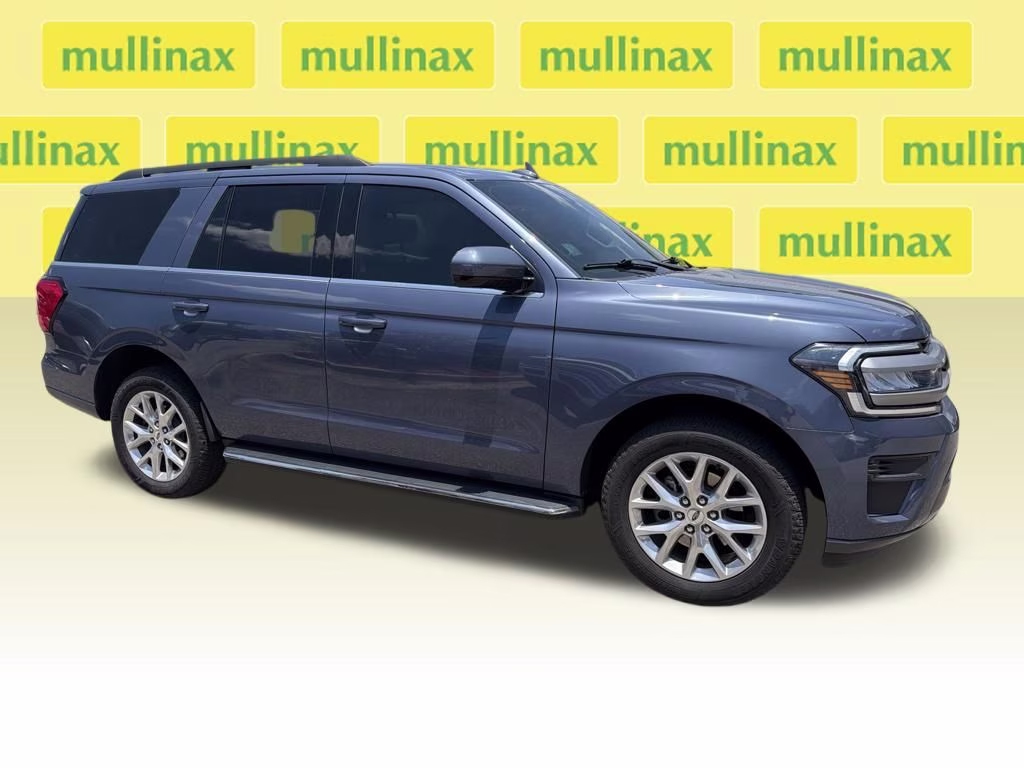 2023 Blue Metallic Ford Expedition XLT RWD SUV