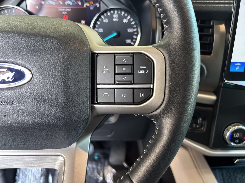 2023 Blue Metallic Ford Expedition XLT RWD SUV