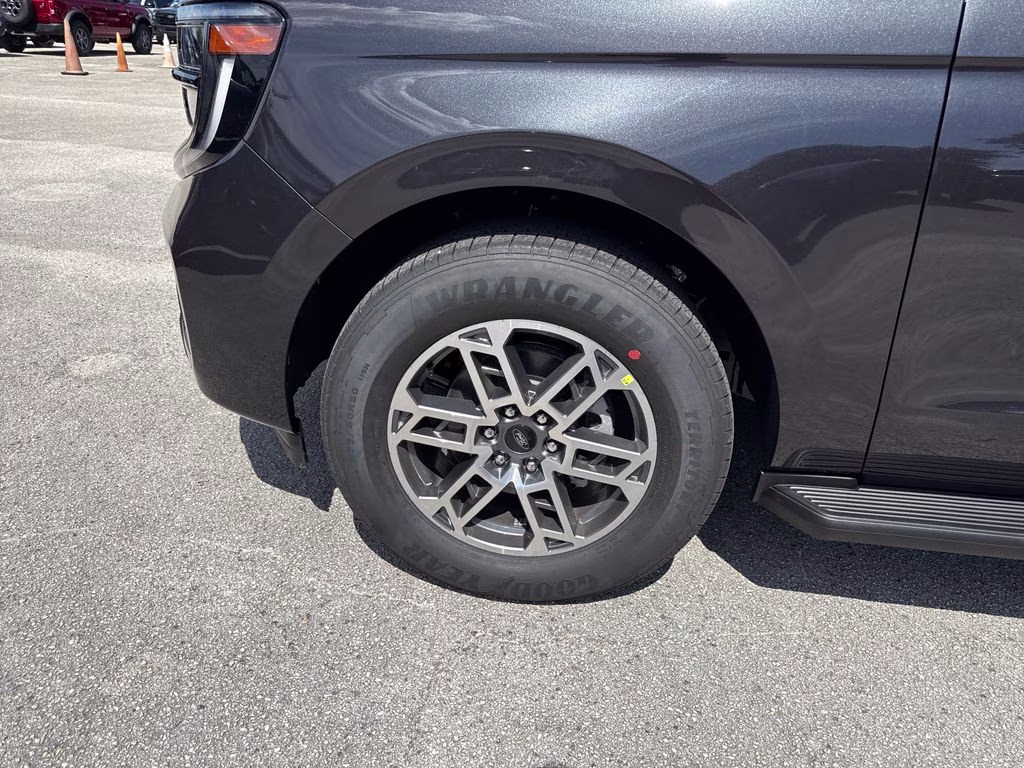 2026 Dark Matter Gray Metallic Ford Expedition Active RWD SUV