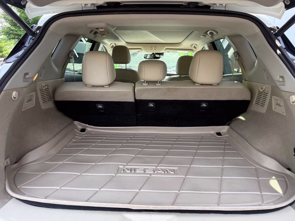 2019 Pearl White Tricoat Nissan Murano Platinum AWD SUV