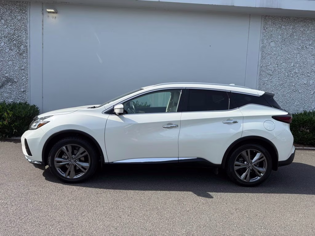 2019 Pearl White Tricoat Nissan Murano Platinum AWD SUV