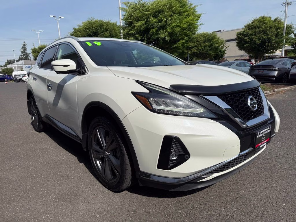 2019 Pearl White Tricoat Nissan Murano Platinum AWD SUV