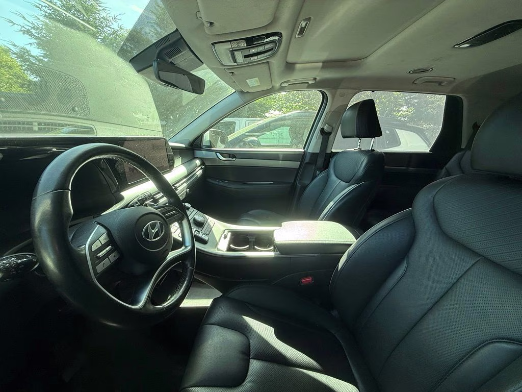 2023 Typhoon Silver Hyundai Palisade SEL AWD SUV