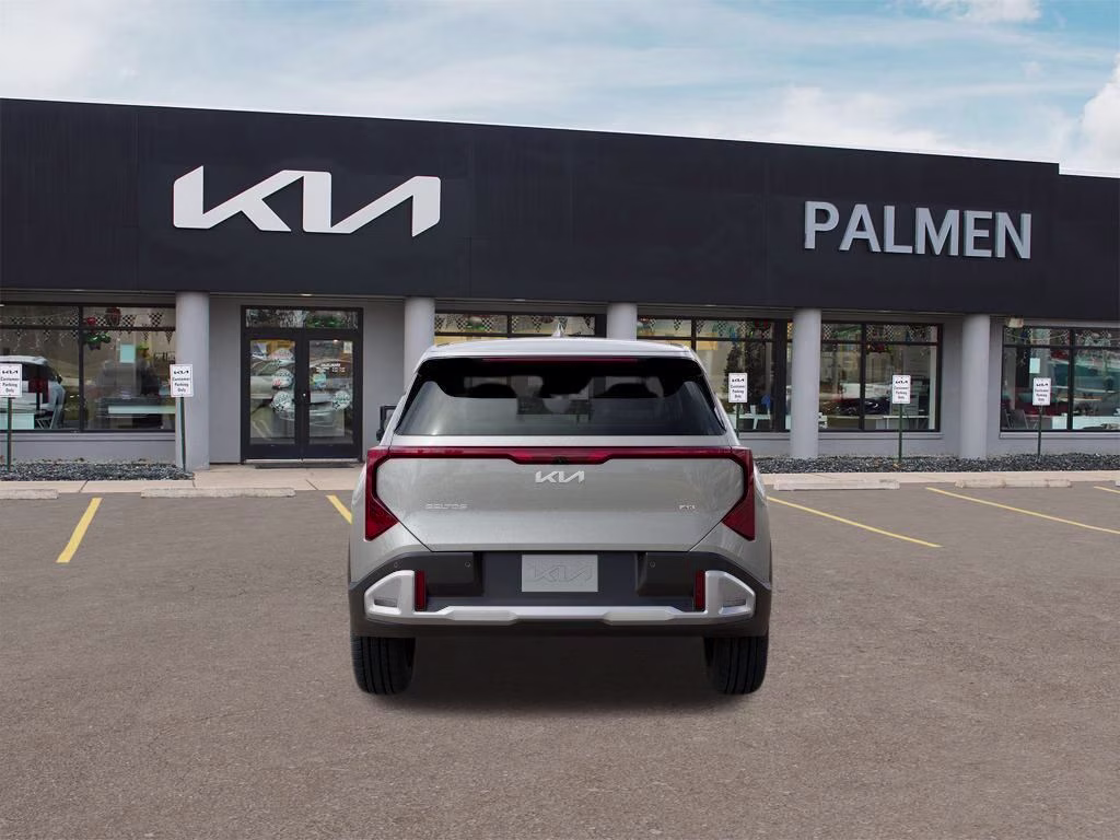 2027 Ivory Silver Kia Seltos EX AWD SUV