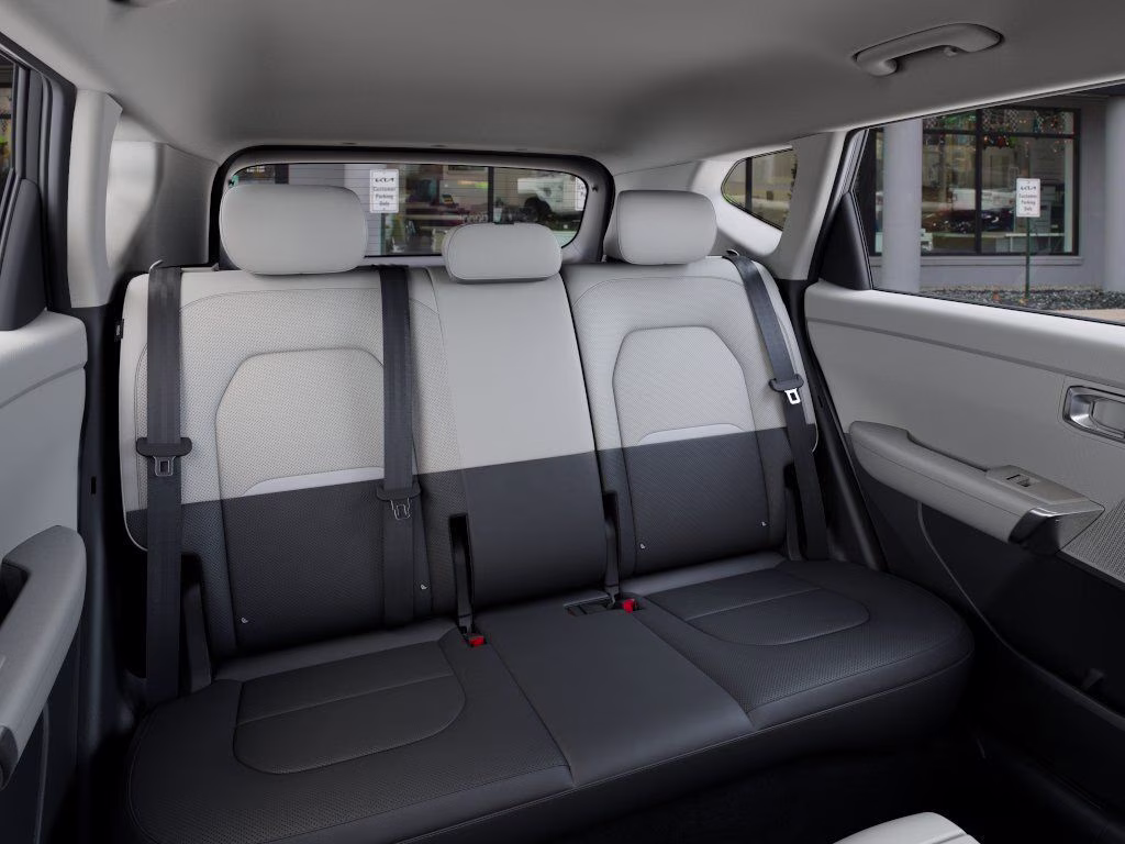 2027 Silver Kia Seltos EX AWD SUV