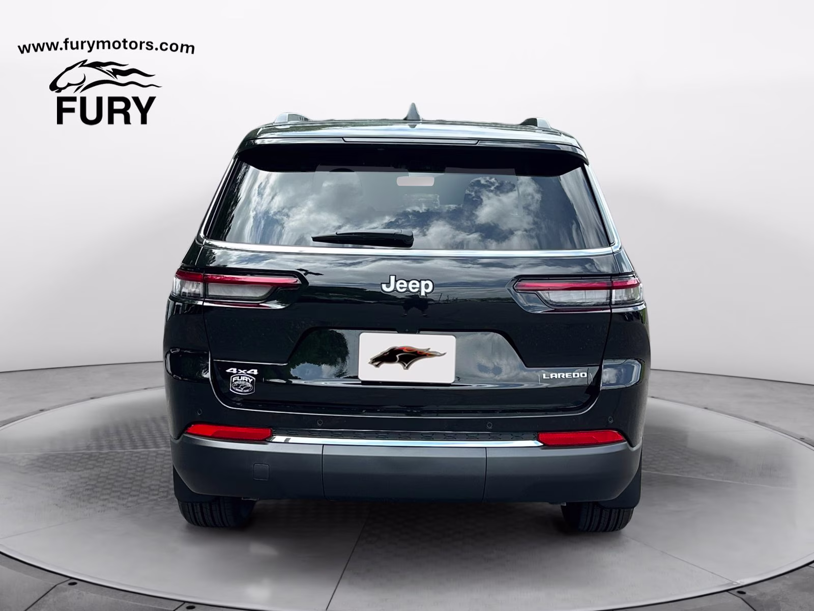 2026 Diamond Black Crystal Pearlcoat Jeep Grand Cherokee L Laredo 4X4 SUV