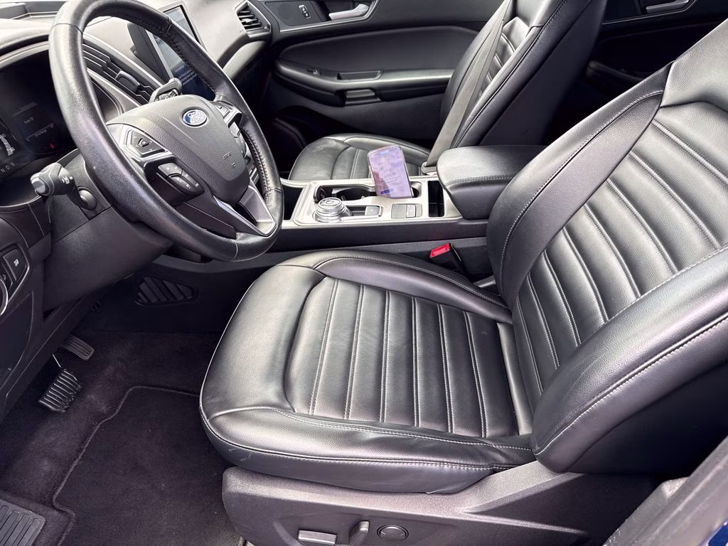 2024 Blue Metallic Ford Edge SEL AWD SUV