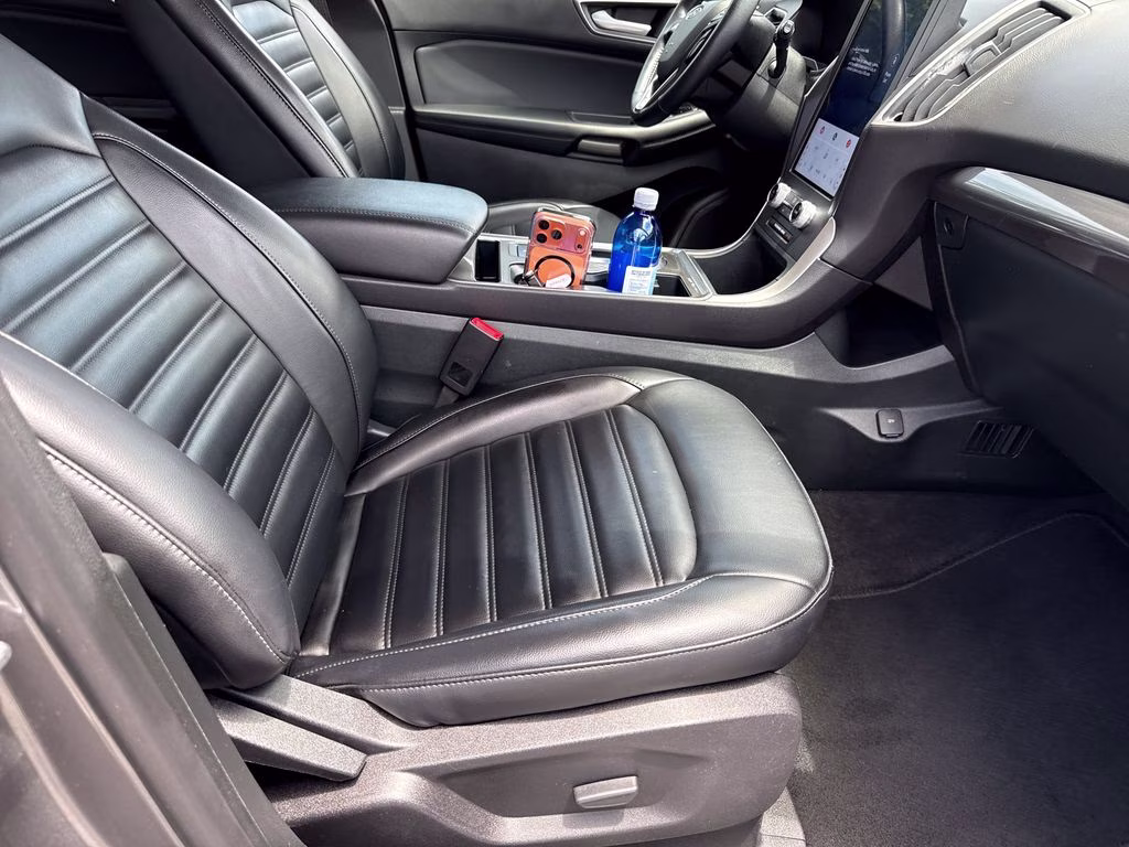 2024 Gray Metallic Ford Edge SEL AWD SUV