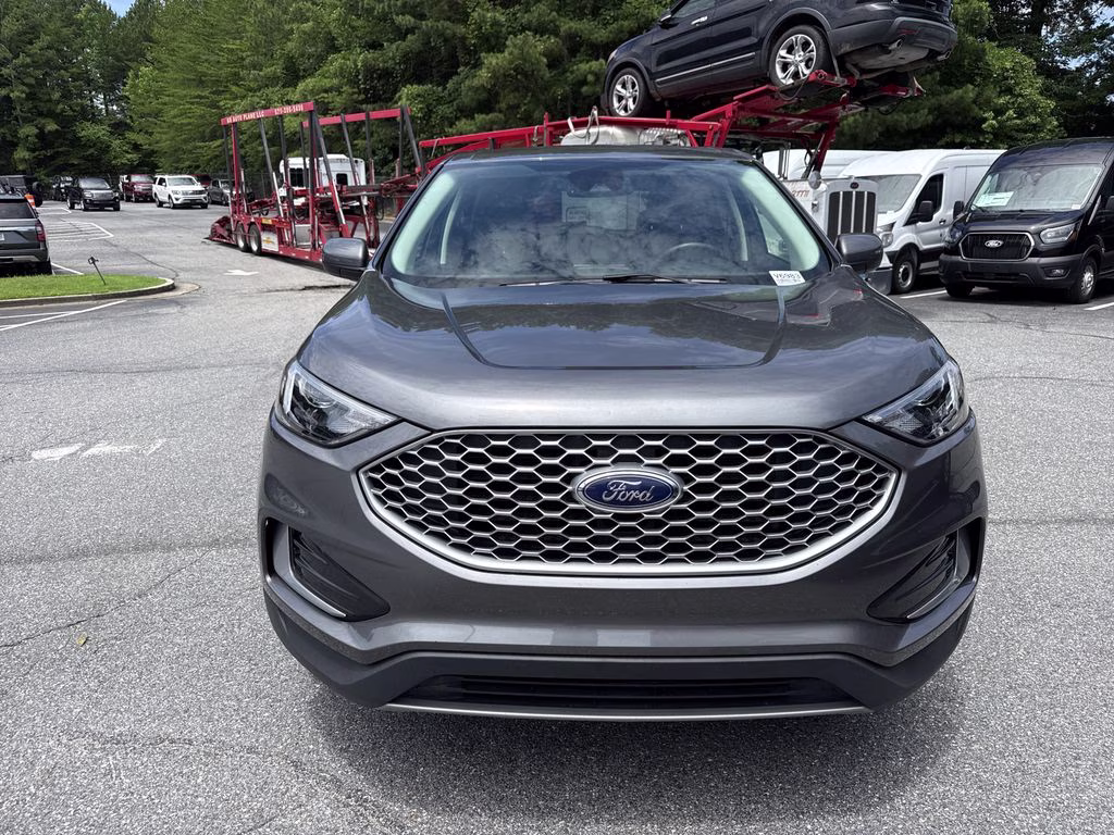 2024 Gray Metallic Ford Edge SEL AWD SUV