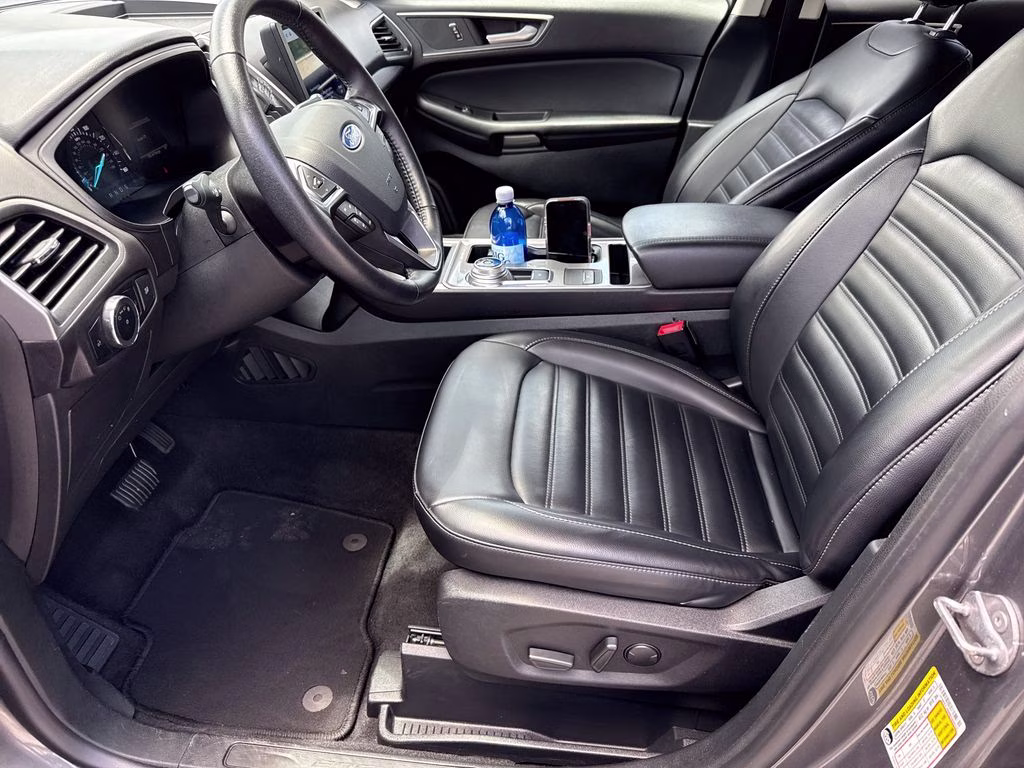 2024 Gray Metallic Ford Edge SEL AWD SUV