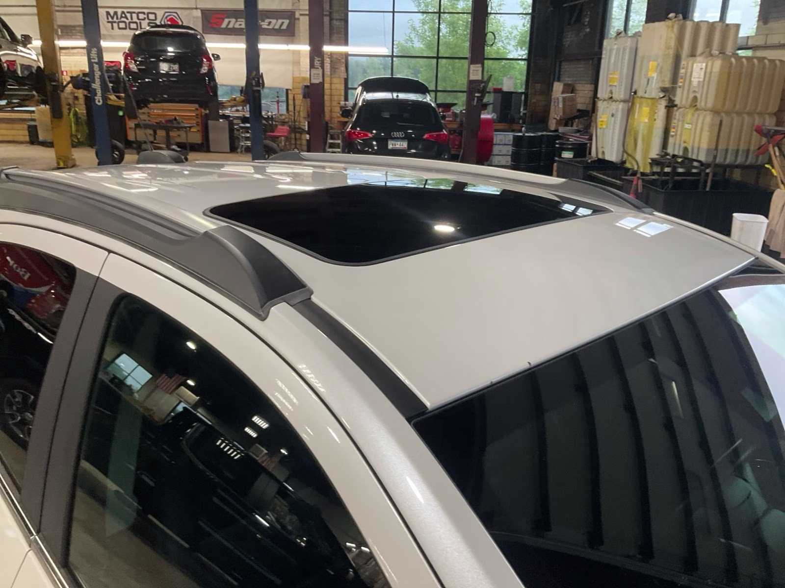 2015 White Pearl Metallic Buick Encore Premium AWD SUV