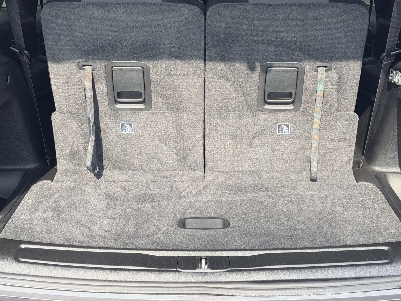 2026 Baltic Gray Metallic Clearcoat Jeep Grand Cherokee L Laredo 4X4 SUV