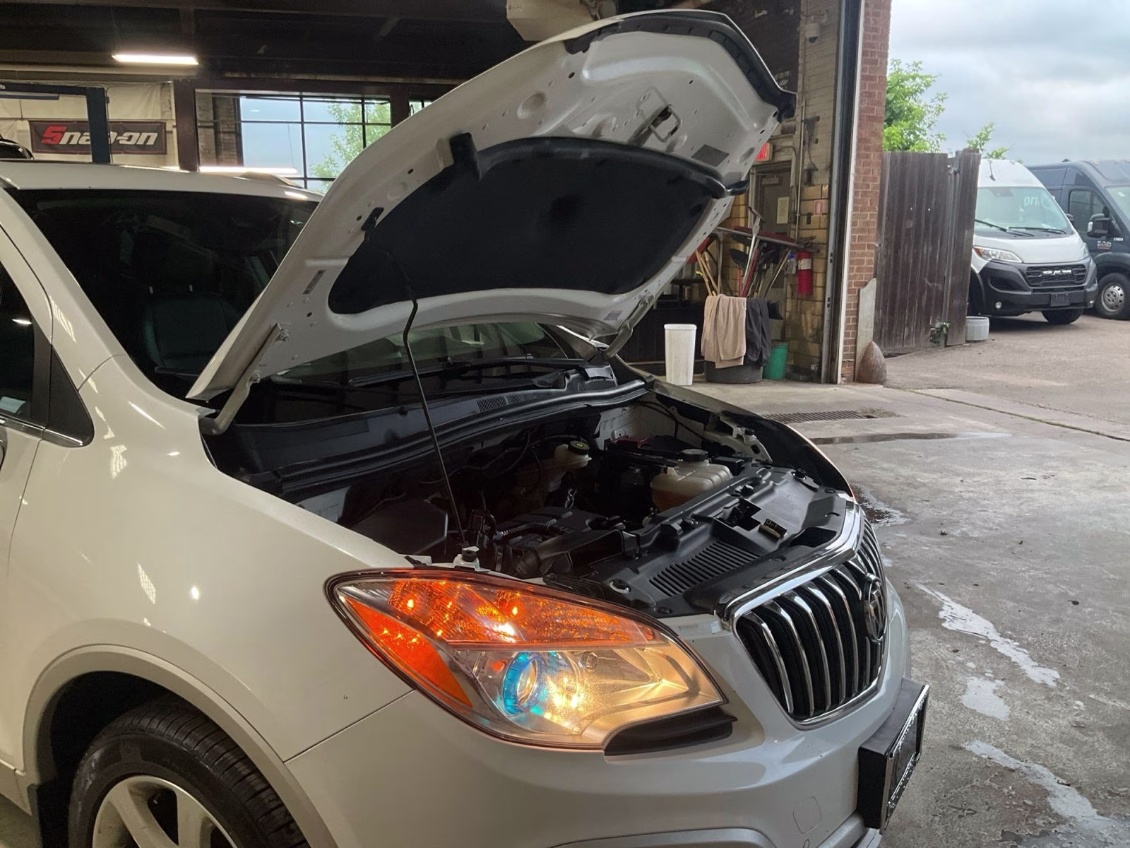 2015 White Pearl Metallic Buick Encore Premium AWD SUV