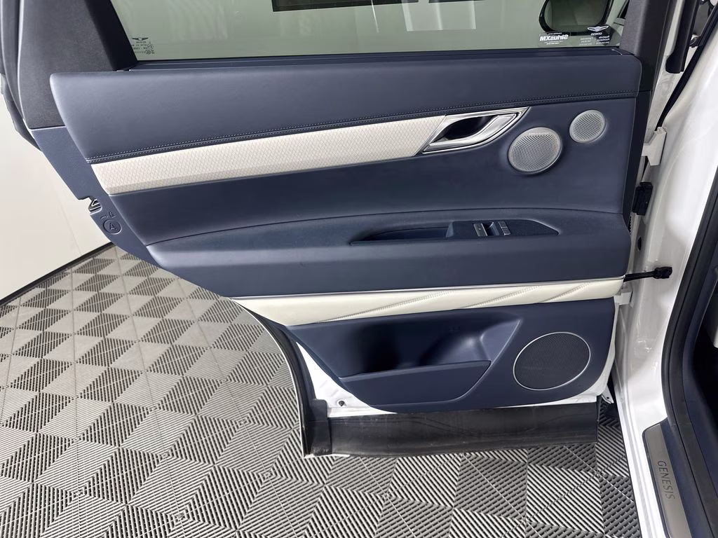 2025 Uyuni White Genesis GV80 3.5T Prestige AWD SUV