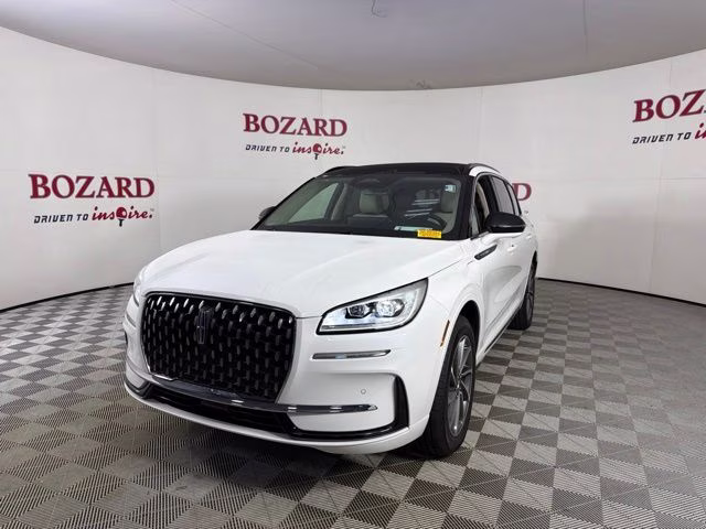 2025 White Metallic Lincoln Corsair Plug-In Hybrid Grand Touring AWD SUV
