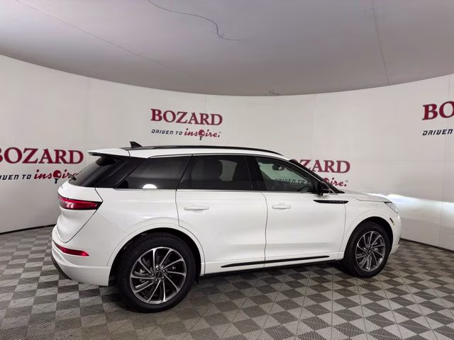 2025 White Metallic Lincoln Corsair Plug-In Hybrid Grand Touring AWD SUV