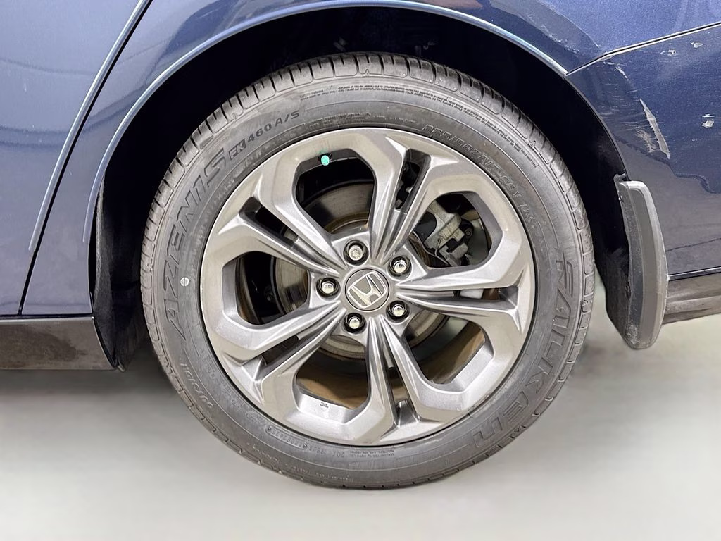 2023 Blue Honda Accord Hybrid EX-L FWD Sedan