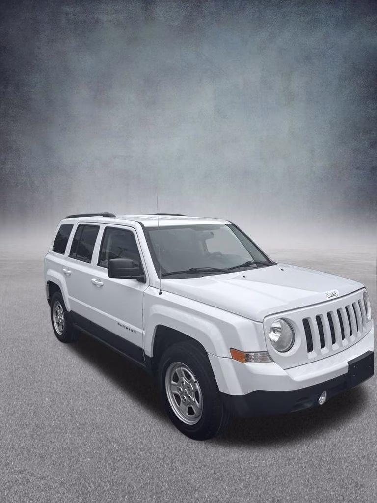 2016 Bright White Clearcoat Jeep Patriot Sport 4X4 SUV