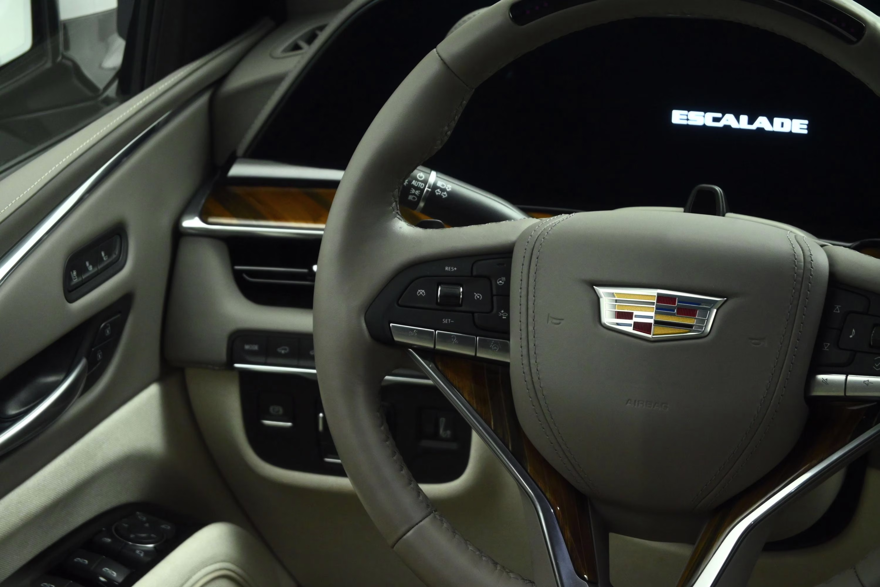 2024 Crystal White Tricoat Cadillac Escalade Sport Platinum RWD SUV