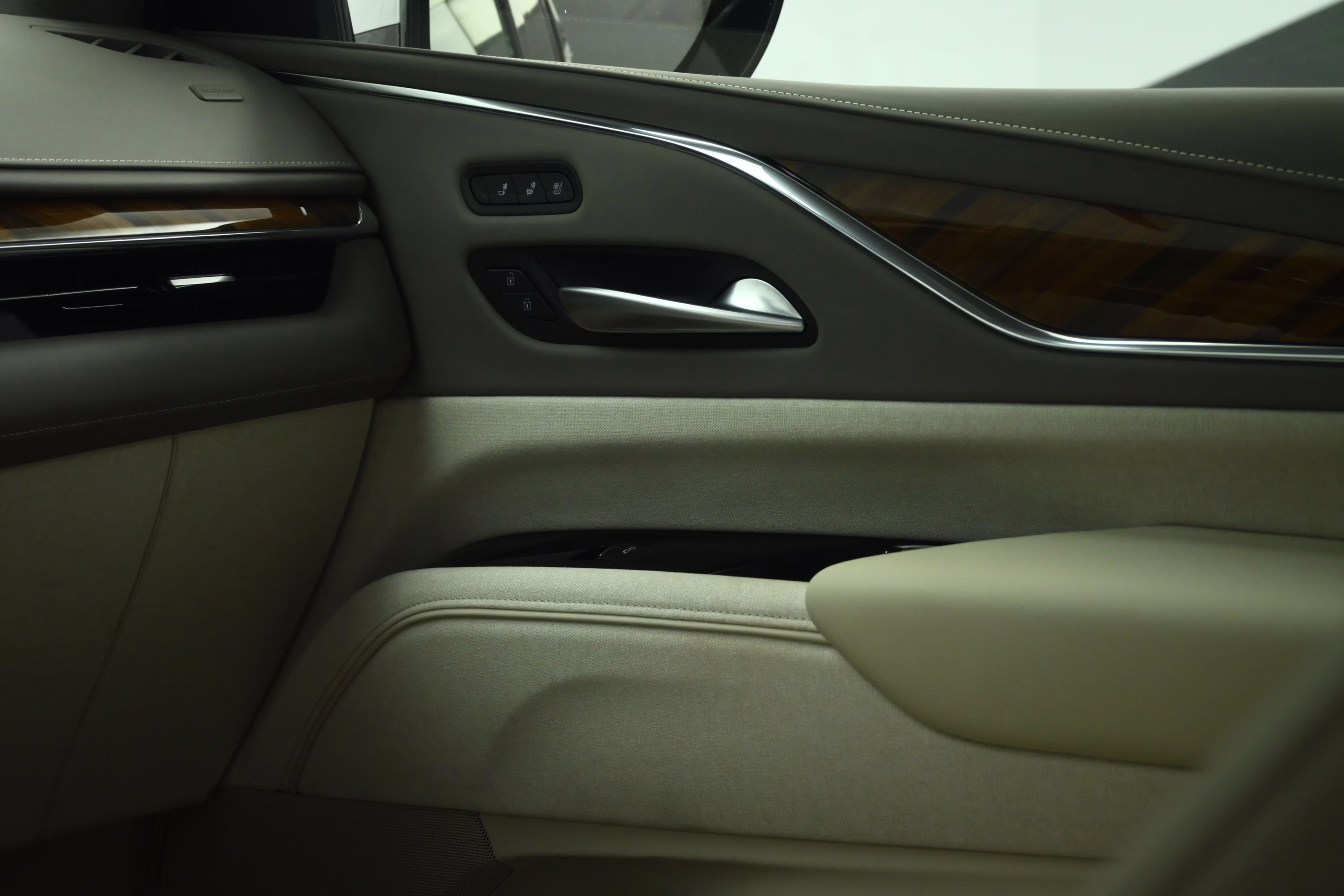 2024 Crystal White Tricoat Cadillac Escalade Sport Platinum RWD SUV