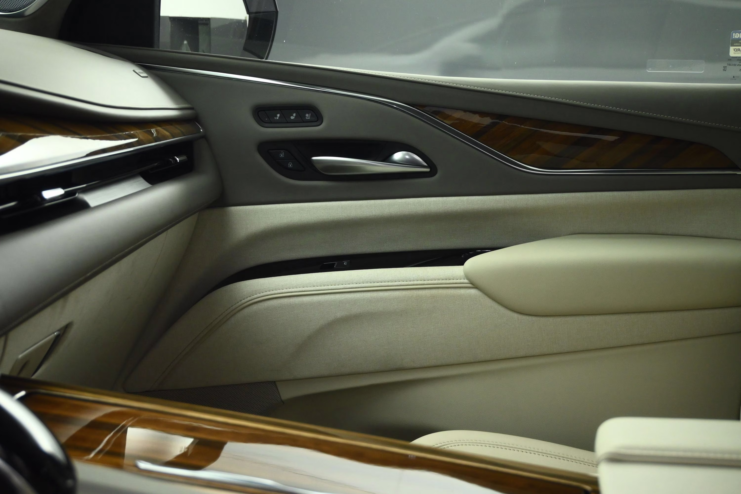 2024 Crystal White Tricoat Cadillac Escalade Sport Platinum RWD SUV