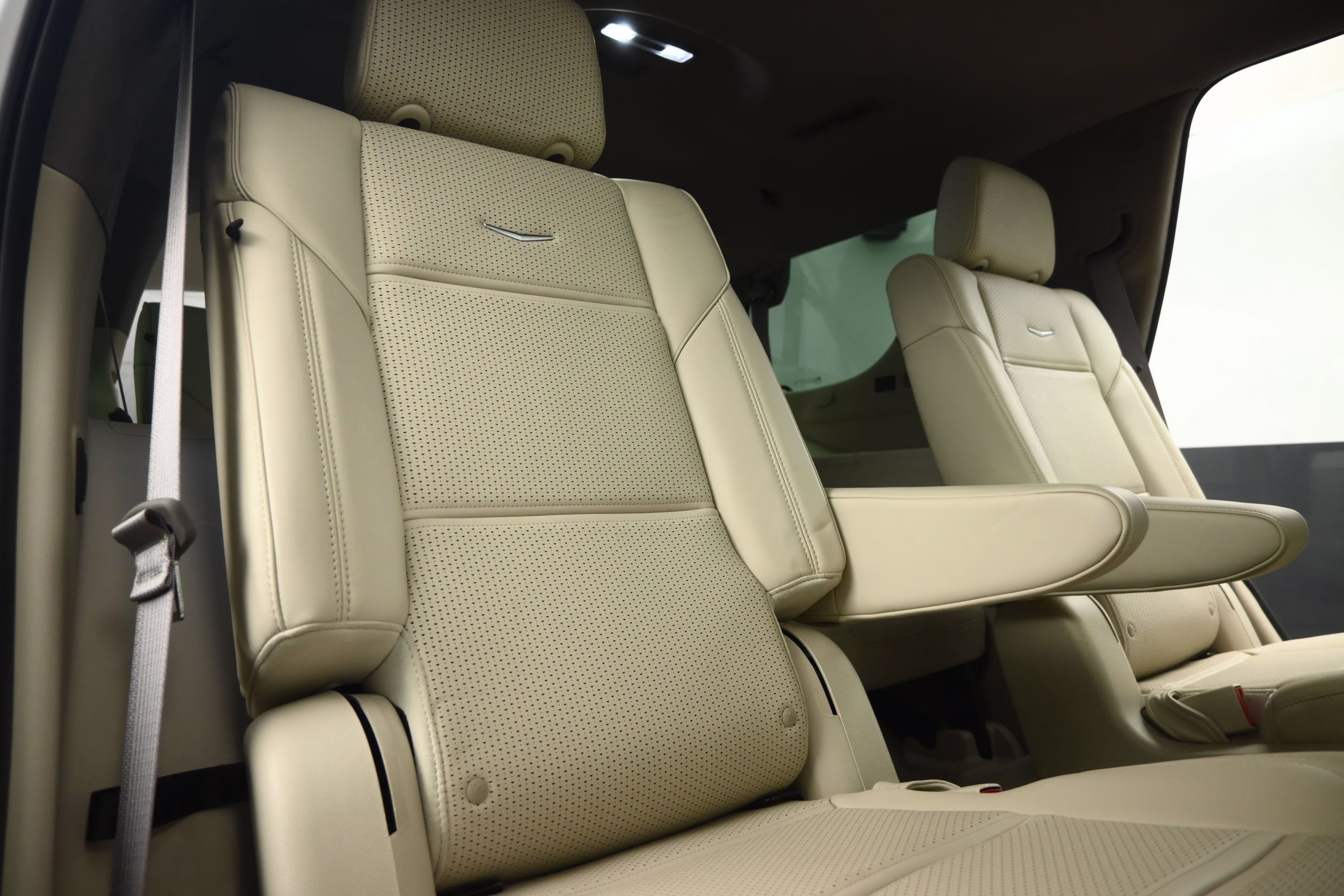 2024 Crystal White Tricoat Cadillac Escalade Sport Platinum RWD SUV