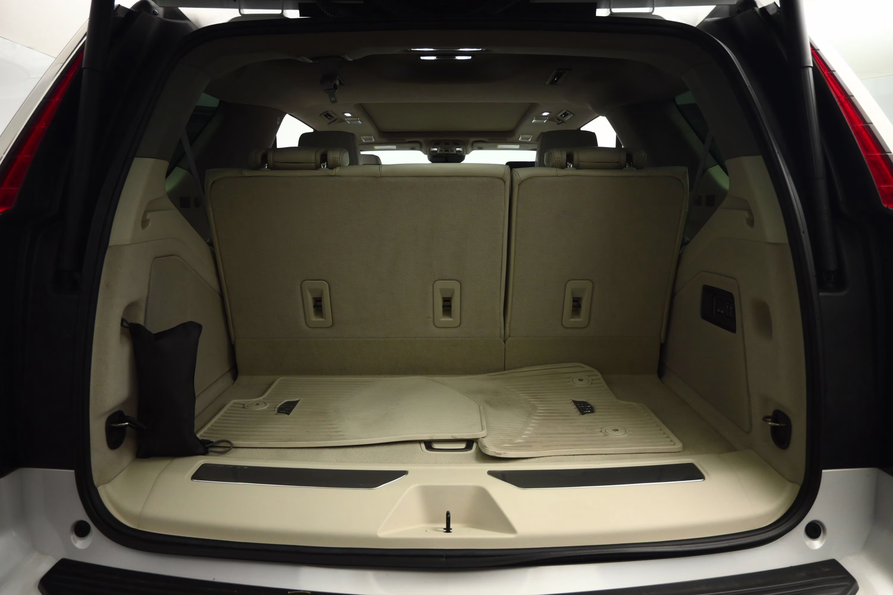 2024 Crystal White Tricoat Cadillac Escalade Sport Platinum RWD SUV