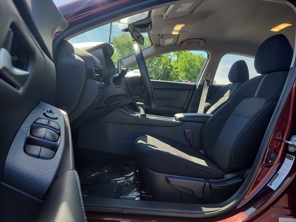 2025 Rosewood Metallic Nissan Sentra SV FWD Sedan