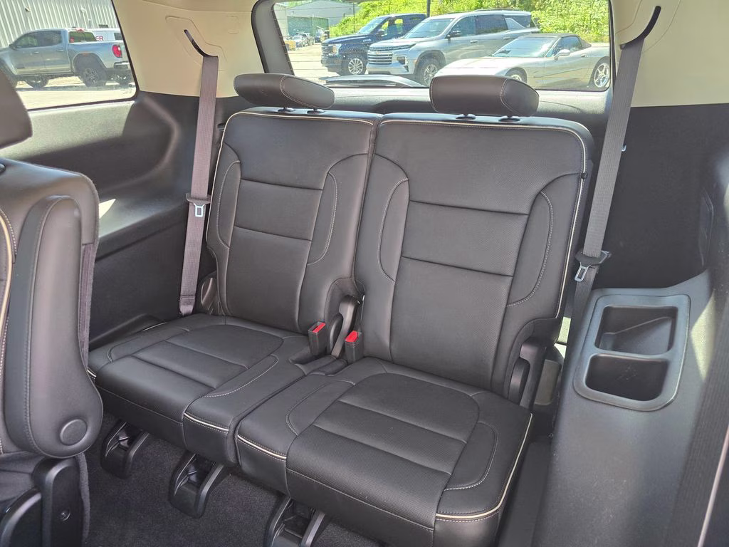 2023 Summit White GMC Acadia Denali AWD SUV